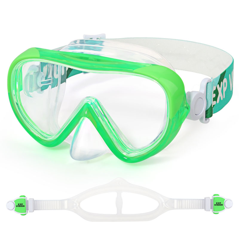scuba diving mask